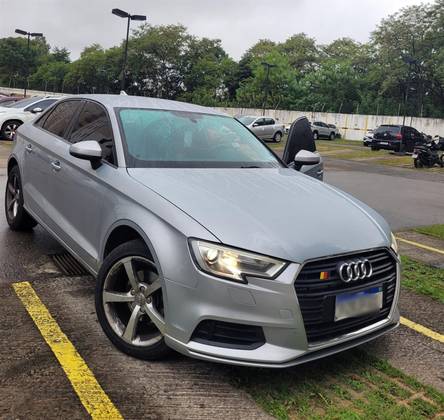 AUDI A3 1.4 TFSI SEDAN AMBIENTE 16V FLEX 4P TIPTRONIC AUDI A3 1.4 TFSI SEDAN AMBIENTE 16V FLEX 4P TIPTRONIC